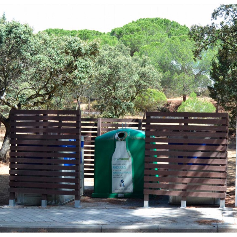 Guardacontenidors en plàstic reciclat per illes 